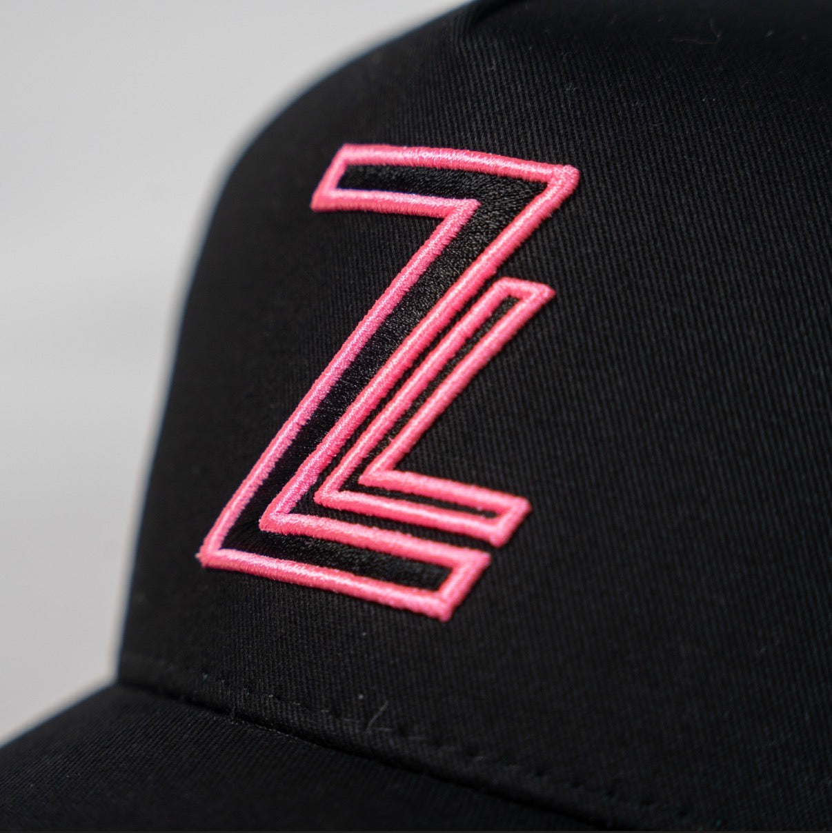 ZL Trucker Cap - Black/Pink