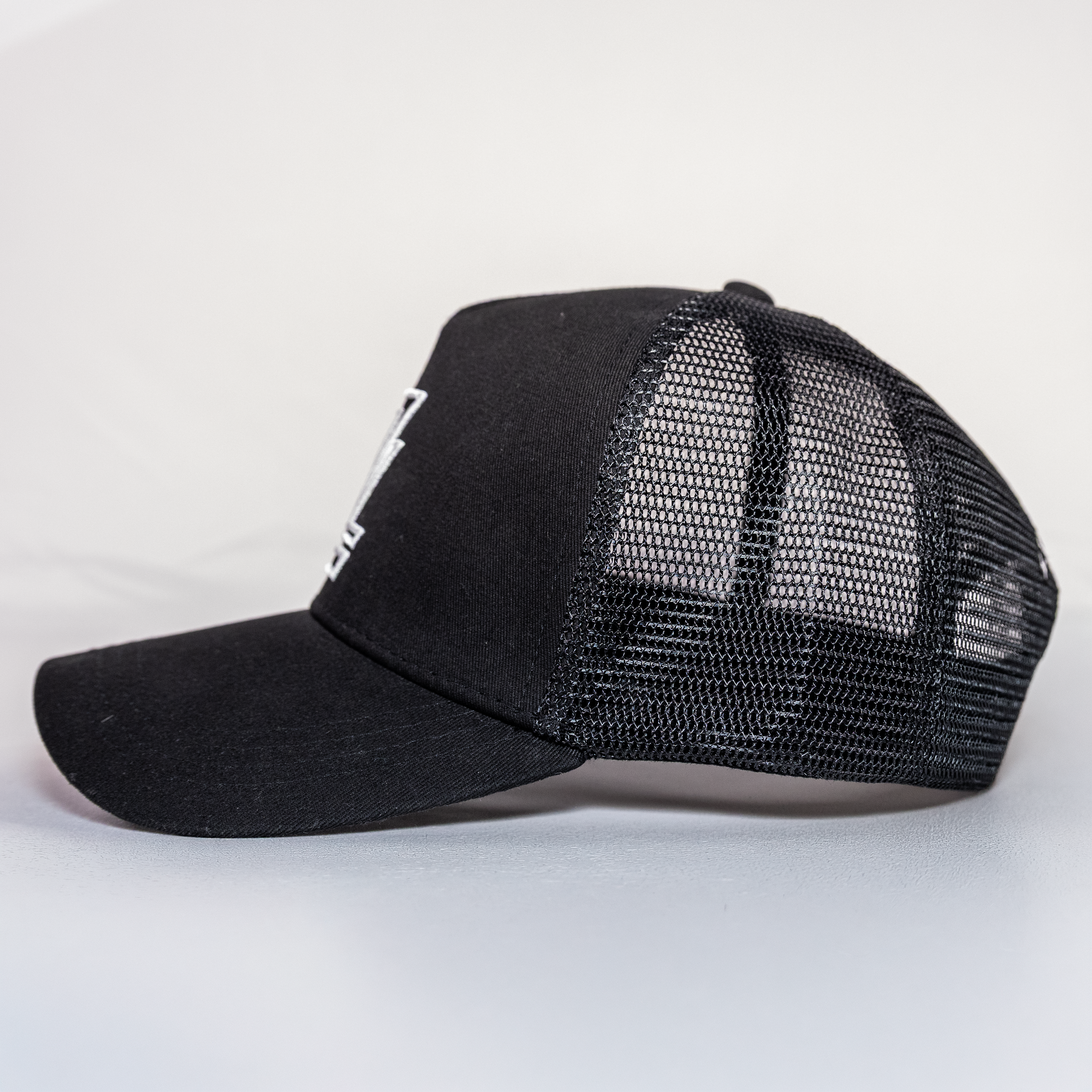 ZL Trucker Cap - Black/White